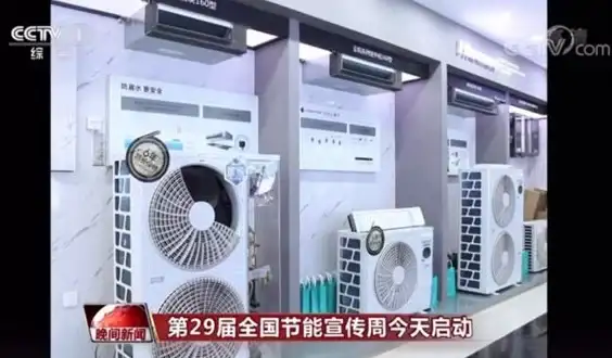 升级 QQ空间上线智能客服，助力空间问题高效解答！功能优化速递
