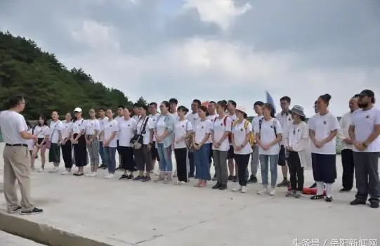 云主机,网络对比-香港云主机电信CN2与国际宽带对比