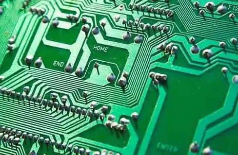 存储对决🚀硬盘选择：固态硬盘与机械硬盘性能及使用场景全方位深度对比