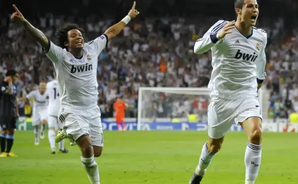 足球资讯⚽比分数据｜球探足球即时比分手机：一手掌握比赛数据与赛况