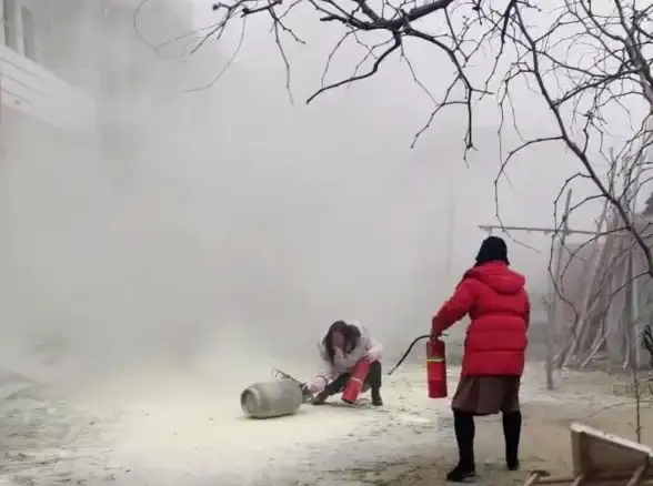 🔥电脑安全｜电脑着火了，快速灭火与后续处置技巧