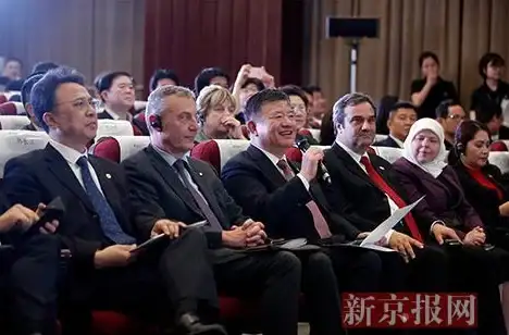 🔥兑换码速递🔥新鲜更新│新月同行》2025全最新兑换码大全速查！