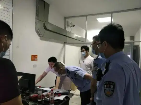 网络安全 防护措施 服务器遭遇攻击，我们该如何应对？
