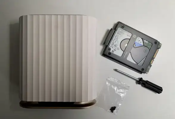 高性能|安全性 服务器端操作系统的关键特点与核心优势解析