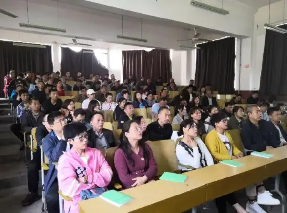 服务器管理 网络安全 谁是服务器管理员？了解他们的职责与重要性