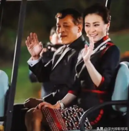 社交平台🌟对比分析｜微信与QQ全方位解析：功能亮点、用户画像及发展趋势