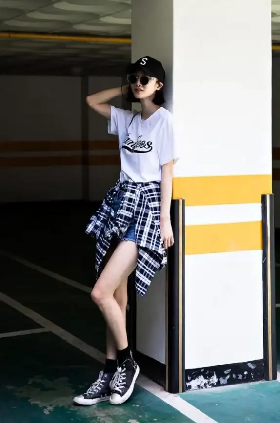 还在为头像不够独特而烦恼？试试这款仙女头像美化生成器！