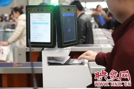 鹤壁行公交APP，扫码乘车、换乘查询全搞定，你的智能出行怎能少了它？